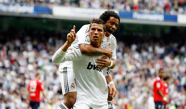 愛奇藝體育歐冠專題：實時比分、精彩回放與專家分析