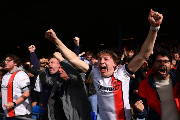 歐冠第二階段小組賽進(jìn)球集錦：精彩瞬間不容錯(cuò)過(guò)