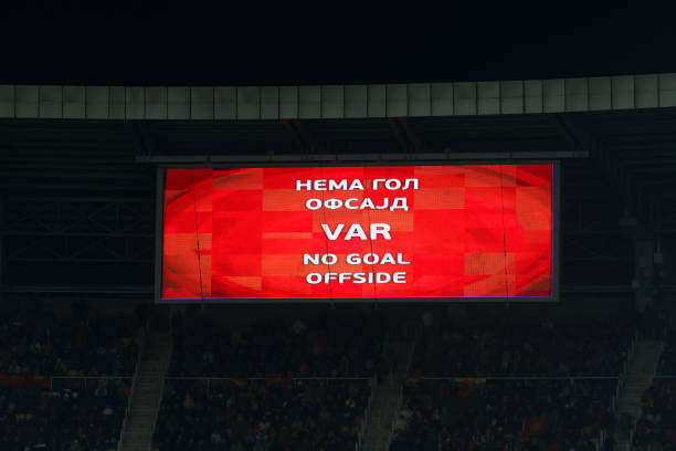 西蒙尼帶隊再創(chuàng)輝煌！2020-2021賽季馬競西甲登頂