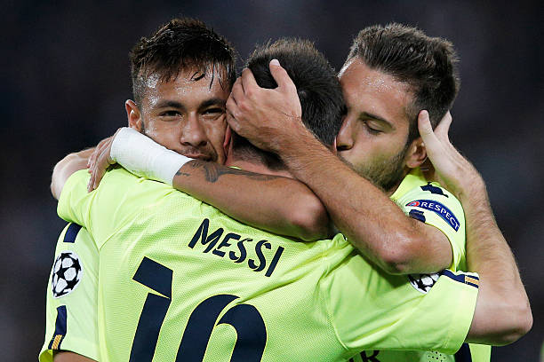 貝克漢姆十大經(jīng)典進(jìn)球：弧線球與任意球的藝術(shù)