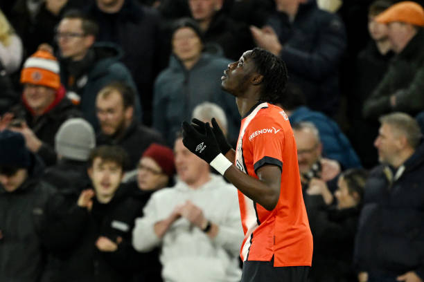 告別付費會員！24足球直播免費視頻直播帶你白嫖頂級賽事