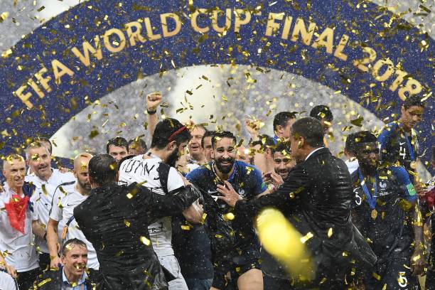 歷史檔案：誰是世界上第一位職業(yè)足球運(yùn)動員？