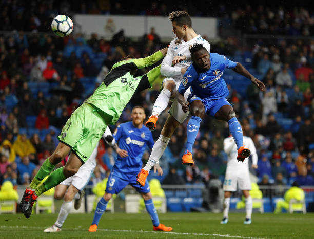 C羅領(lǐng)銜球隊(duì)大勝！最新比賽梅開(kāi)二度征服球迷