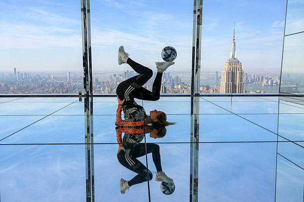 揭秘里德?tīng)柌粸槿酥挠?xùn)練日常：凌晨四點(diǎn)的球場(chǎng)