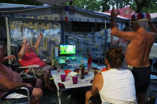 歐冠兩回合賽制中主客場(chǎng)順序如何確定？