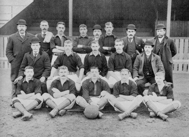 C羅與梅西：當代足壇最偉大的競爭關(guān)系分析