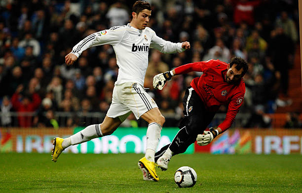 哈蘭德是“新維埃里”還是“新伊布”？探討他的技術(shù)流派