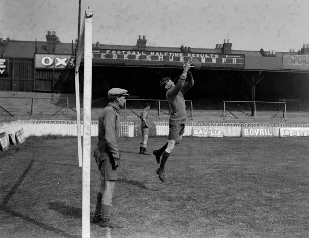 角球與間接任意球的區(qū)別：規(guī)則細(xì)節(jié)對(duì)比