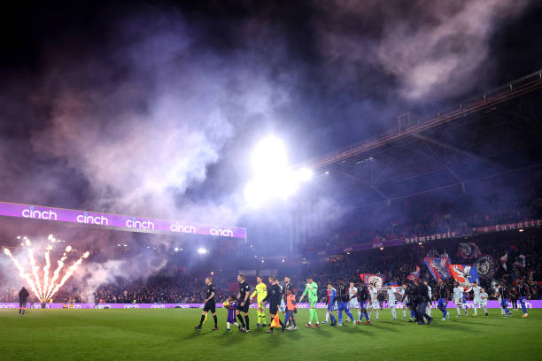 馬賽回旋超詳細教學(xué)：3個動作輕松晃過防守