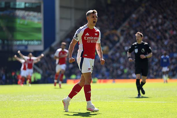 德甲新賽季轉(zhuǎn)會(huì)市場(chǎng)盤點(diǎn)：哪些球隊(duì)引援最成功？