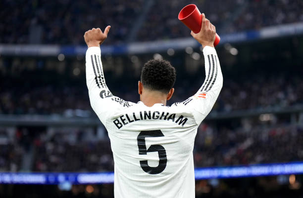 從巴薩到皇馬：羅納爾多職業(yè)生涯最佳進球動圖