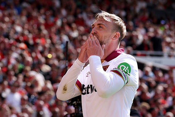 齊達(dá)內(nèi)如何平衡皇馬陣容中的超級(jí)球星與團(tuán)隊(duì)協(xié)作？