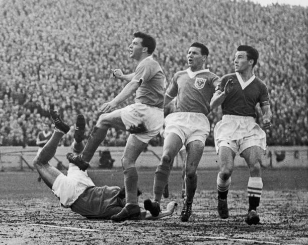 中超2021賽季收官戰(zhàn)直播：冠軍歸屬與保級(jí)生死戰(zhàn)全解析