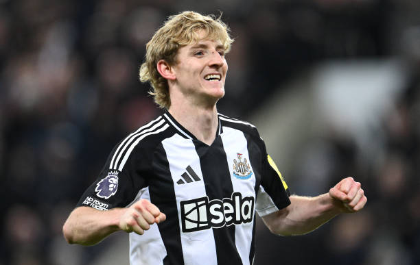 C羅目前擁有幾個金球獎？盤點(diǎn)他的輝煌榮譽(yù)