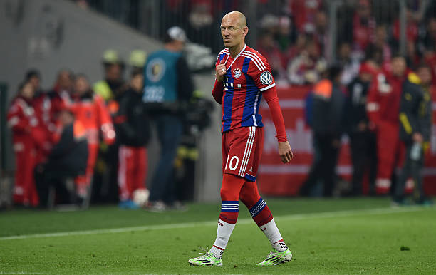 瓜迪奧拉變陣？曼城歐冠決賽首發(fā)或調(diào)整，阿坎吉或成關(guān)鍵棋子