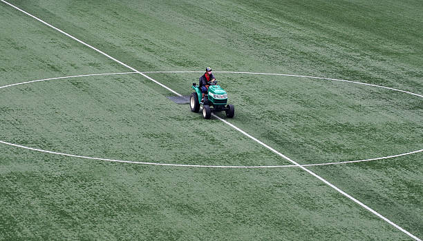 誰(shuí)是世界第一足球星？梅西、C羅還是新一代王者？