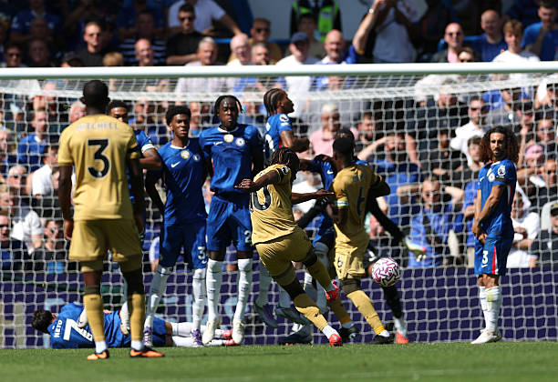 法甲實(shí)時戰(zhàn)報：尼斯主場迎戰(zhàn)摩納哥，黑馬之爭一觸即發(fā)！