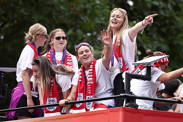 實況足球防守攻略大全:從新手到高手的終極指南