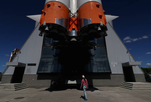 聚焦帥位：阿爾及利亞國(guó)家隊(duì)新任主教練正式亮相