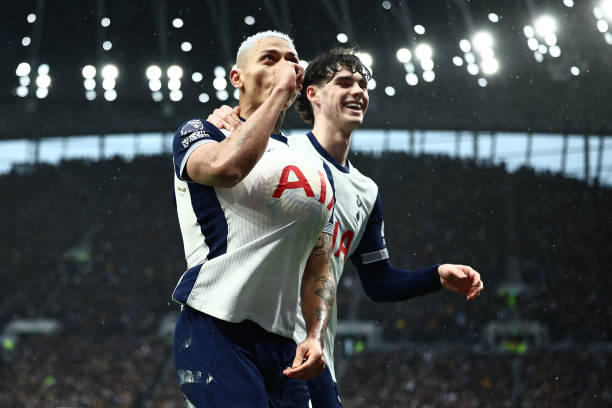 從對手到朋友？齊達(dá)內(nèi)與馬特拉齊關(guān)系演變?nèi)涗?></a>
                        </div>
                        <div   id=