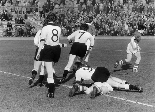 第一屆中超聯(lián)賽積分榜：深圳健力寶奪冠，山東魯能緊隨其后