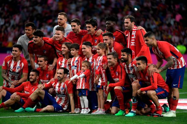 西甲爭冠關鍵戰(zhàn)：巴薩2-2皇馬，國家德比平局收場