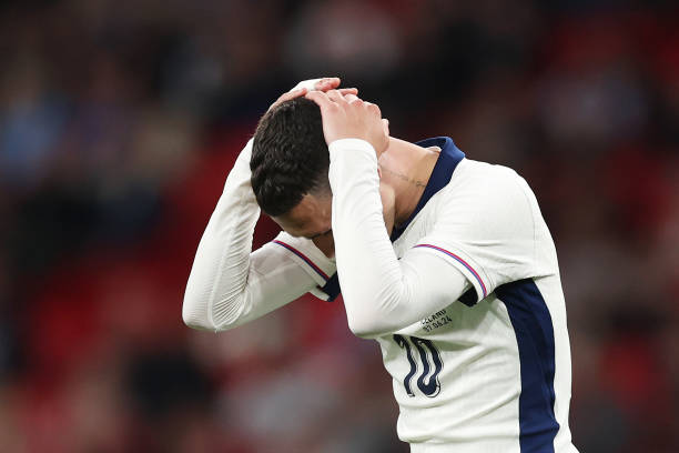 射門(mén)訓(xùn)練過(guò)程描述：教練與球員的視角對(duì)比