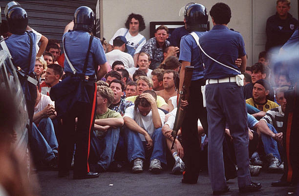 足球位置教學：圖解11人制比賽中的球員分工與協(xié)作