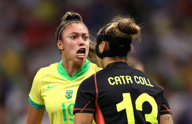 詳解奧運(yùn)會(huì)羽毛球比賽規(guī)則:局?jǐn)?shù)、比分和換邊規(guī)則