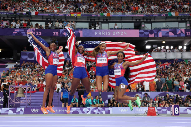 福娃貝貝、晶晶、歡歡、迎迎、妮妮：2008年奧運(yùn)會(huì)的五個(gè)代表