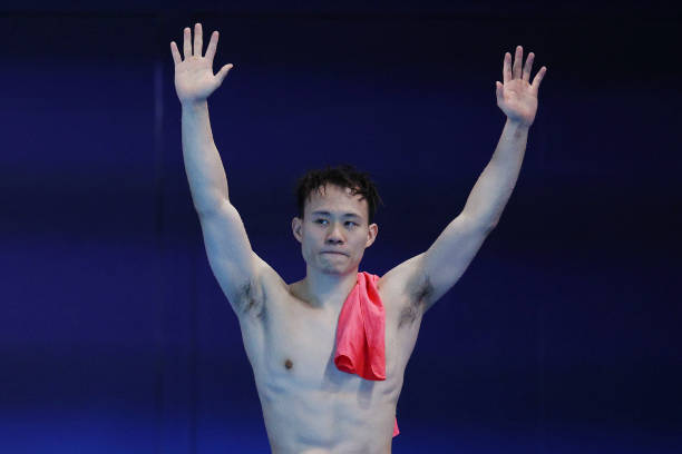 馬拉松游泳比賽中的黃牌制度及其影響分析