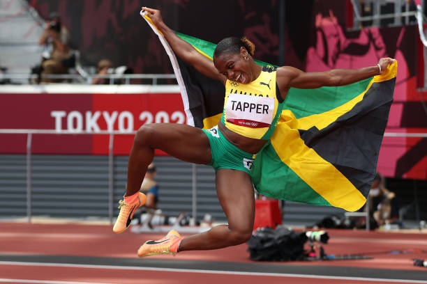 短跑運動員vs中跑運動員:誰更適合400米項目?