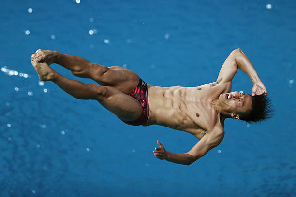 博爾特打法在0版本中的團隊配合與單排表現(xiàn)