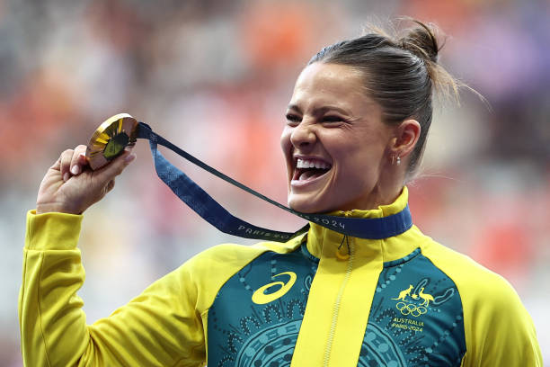 伏明霞的身高是多少？她的體型如何影響跳水表現(xiàn)？