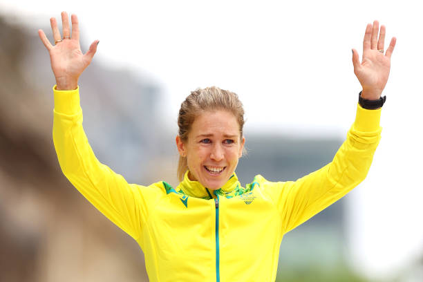 跳水比賽決賽排名規(guī)則：并列名次的判定與爭議