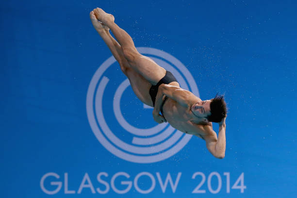 蘇炳添照片頭像：速度與激情的完美結(jié)合