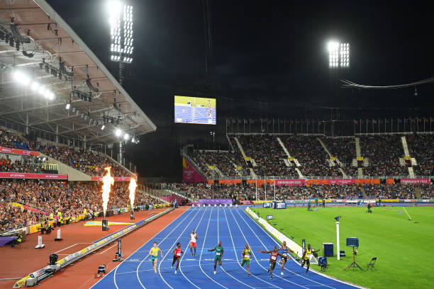 伏明霞的跳水生涯：榮譽(yù)背后的艱辛