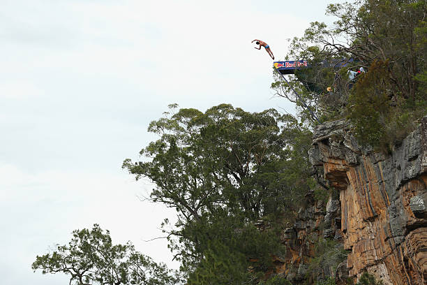從武漢普通家庭走出的跳水傳奇：伏明霞的家境與奮斗