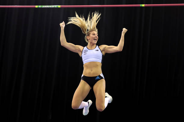 木棍與跳高運動員：一個關(guān)于姓氏的謎題