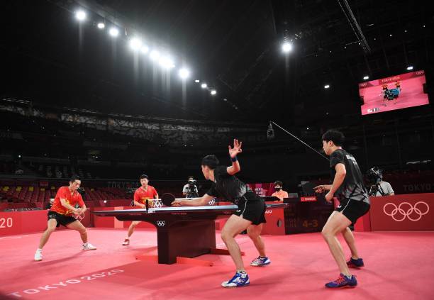 莊則棟書法作品中的剛勁與飄逸