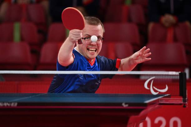 預(yù)算500-1000元？目前這個(gè)價(jià)位段最值得買的乒乓球拍