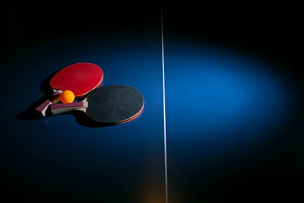 線上線下對(duì)比：哪里買乒乓球拍更劃算？