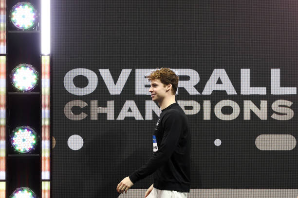 專業(yè)游泳賽事報道寫作要點：數(shù)據(jù)、人物與比賽進程的融合