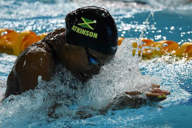 陳小紜游泳視頻全記錄：從基礎(chǔ)動作到專業(yè)技巧