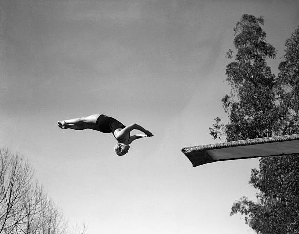 游泳教練證申請條件全解析：從基礎要求到專業(yè)考核