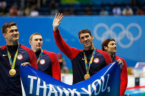 如何規(guī)范填寫小學生游泳比賽成績與名次