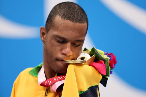 200米自由泳世界紀(jì)錄的歷史演變：從過去到現(xiàn)在的突破