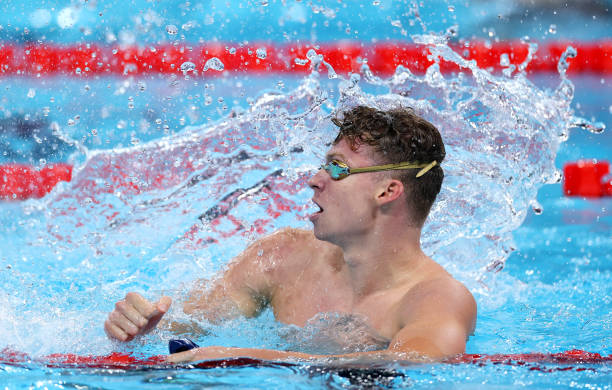 游泳呼吸技巧動畫：如何正確換氣提高游泳效率