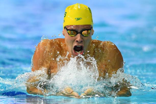 寶寶多大可以開始游泳？專家建議來了