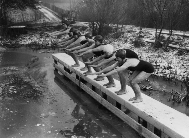 游泳比賽發(fā)令口令視頻：裁判視角解析